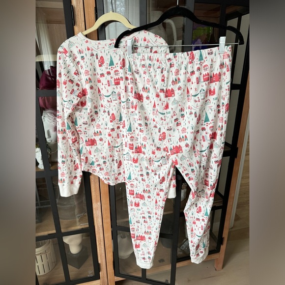 Roller Rabbit Christmas Village Pajama Set - Picture 3 of 8